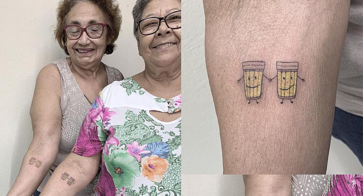 Abuelitas celebran 30 años de amistad con tatuaje de cervezas. Foto: Instagram @thiagotostattoo