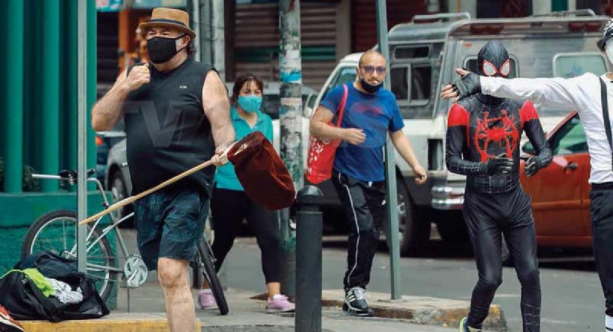 Actor Jesús Ochoa es captado pidiendo limosna en las calles. Foto: TV Notas