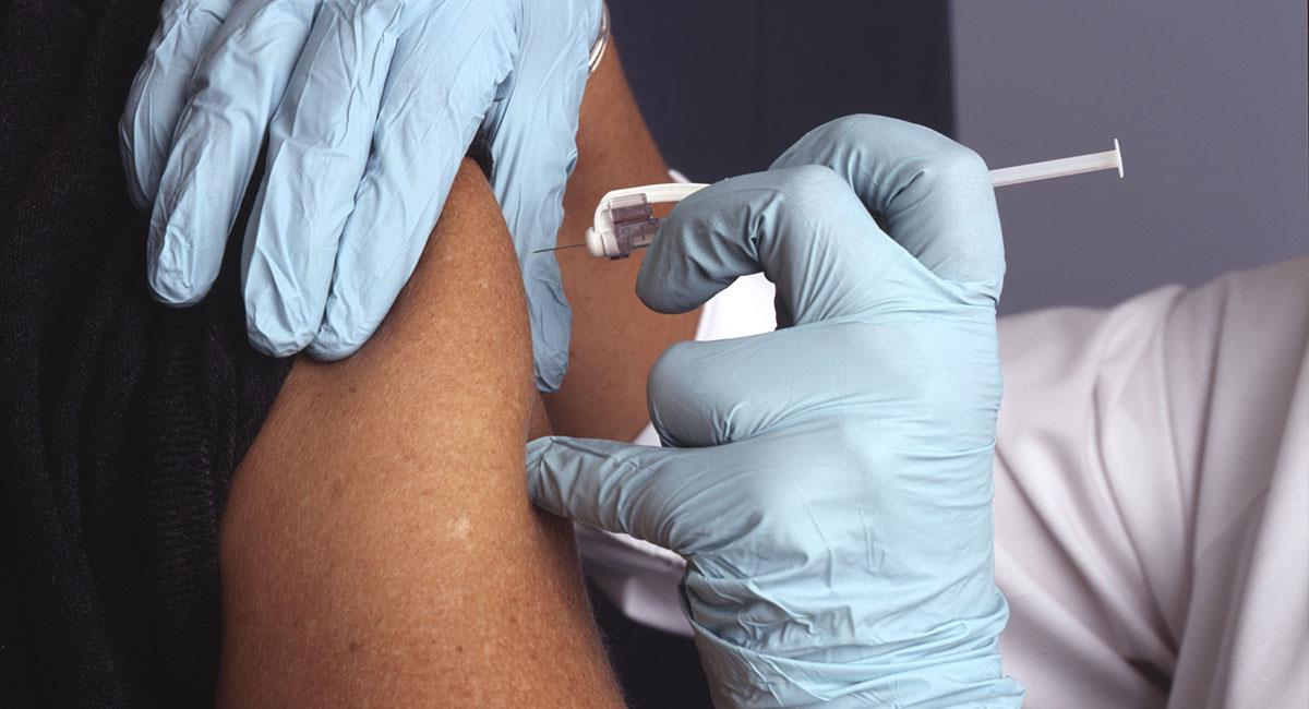 Reino Unido aprueba la vacuna Pfizer y comenzará a vacunar la próxima semana. Foto: Unsplash