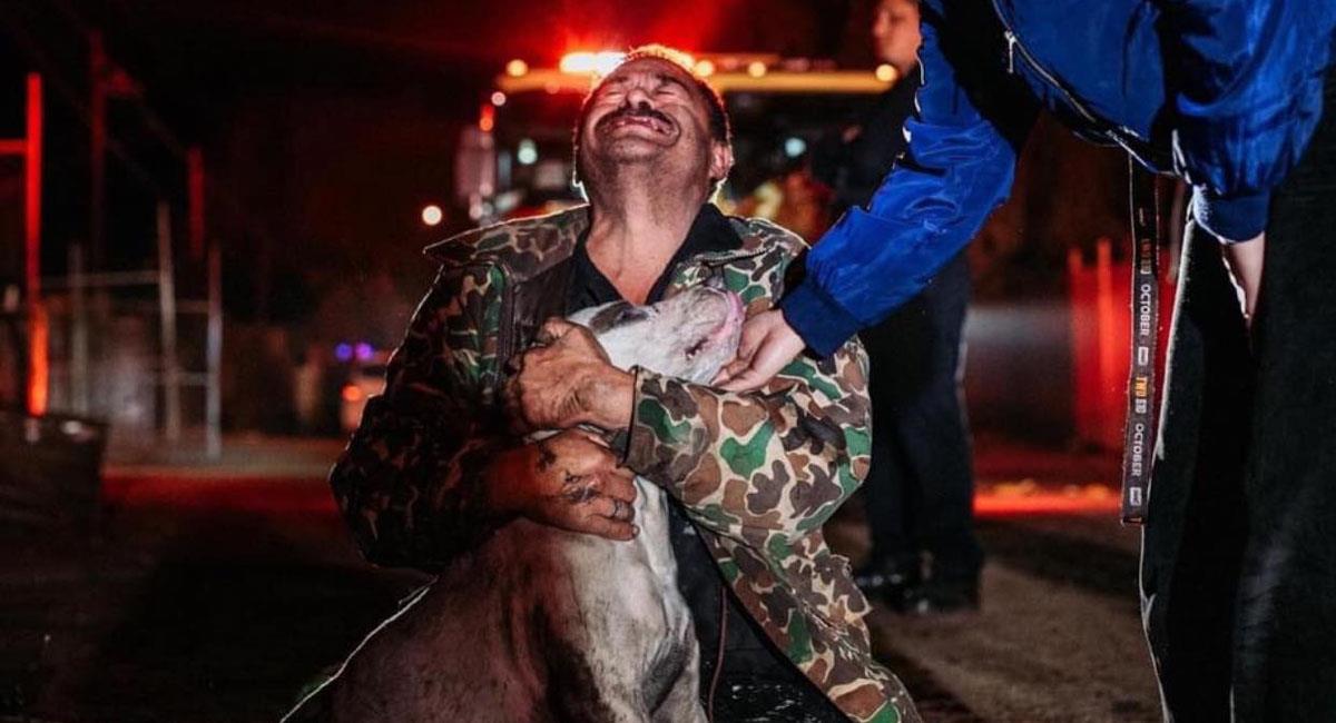 Hombre sordomudo lloró al rescatar a su perro de un incendio. Foto: Jhonatan Bobadilla