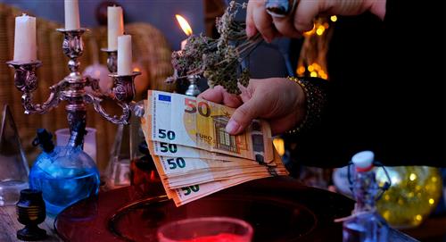 ¿Cómo hacer el ritual del billete en la Noche Vieja?