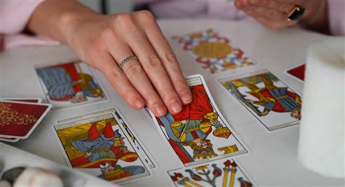 ¿Qué preguntas puedes hacerle a las cartas del tarot?