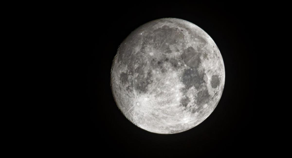 La hermosa Luna de Castor. Foto: Shutterstock