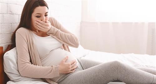 ¿Por qué hay vómitos y náuseas en el embarazo?